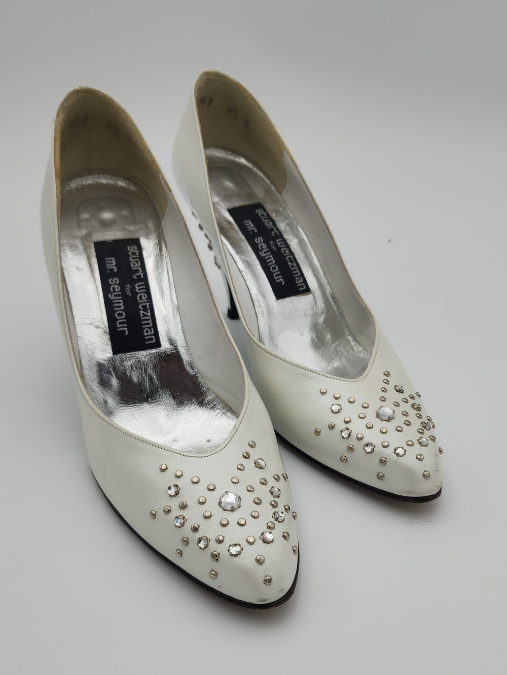 Stuart Weitzman White‎ Crystal-Stud Pointed-Toe Pumps Size 6.5